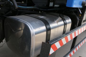 Ծ�� ����X500 ������ 140���� 4X2 6.5����ж��(SH3162VPDCWW4)ͼƬ