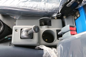 Ծ�� ����X500 160���� 6X2 6.7����ж��(SH3252VGDDWW4)ͼƬ