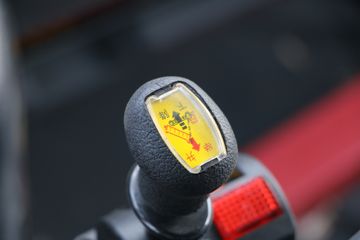 Ծ�� ����X500 160���� 6X2 6.7����ж��(SH3252VGDDWW4)ͼƬ