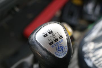 Ծ�� ����X500 160���� 6X2 6.7����ж��(SH3252VGDDWW4)ͼƬ