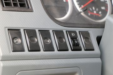 Ծ�� ����X500 160���� 6X2 6.7����ж��(SH3252VGDDWW4)ͼƬ