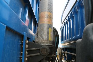 Ծ�� ����X500 160���� 6X2 6.7����ж��(SH3252VGDDWW4)ͼƬ