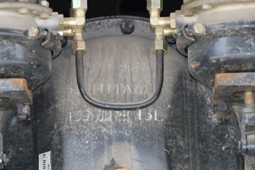 Ծ�� ����X500 160���� 6X2 6.7����ж��(SH3252VGDDWW4)ͼƬ