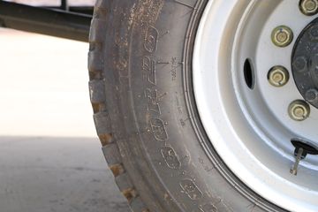 Ծ�� ����X500 160���� 6X2 6.7����ж��(SH3252VGDDWW4)ͼƬ