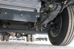 庆铃 五十铃100P 98马力 3.235米双排栏板轻卡(QL1040A6HW)