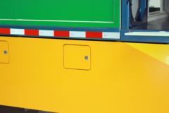 飞碟奥驰 D3 170马力 6.9米排半养蜂车(FD5161CYFP63K5-1)