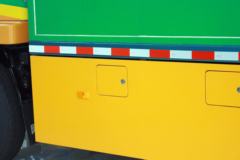 飞碟奥驰 D3 170马力 6.9米排半养蜂车(FD5161CYFP63K5-1)