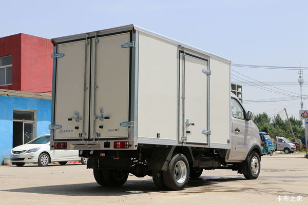 跨越王X3载货车重庆市火热促销中 让利高达0.3万