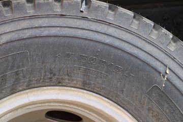 ���� ������ K6-S 115���� 4X2 4.17����ƿ���䳵(EQ5041TQP3BDFACWXP)ͼƬ