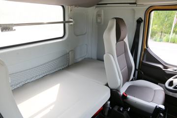 �������� ����H7�ؿ� 2018�� ������ 550���� 6X4ǣ����(LZ4253H7DB)ͼƬ