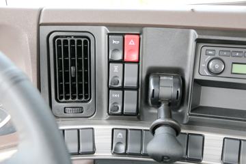 �������� ����H7�ؿ� 2018�� ������ 550���� 6X4ǣ����(LZ4253H7DB)ͼƬ