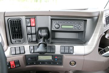 �������� ����H7�ؿ� 2018�� ������ 550���� 6X4ǣ����(LZ4253H7DB)ͼƬ