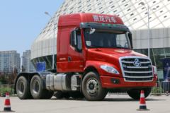 东风柳汽 乘龙T5重卡 430马力 6X4长头牵引车(LZ4250T5DB)