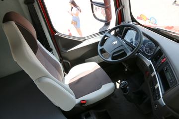 �������� ����T5�ؿ� 430���� 6X4��ͷǣ����(LZ4250T5DB)ͼƬ