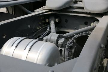 �������� ����H7�ؿ� 2018�� ������ 550���� 6X4ǣ����(LZ4253H7DB)ͼƬ