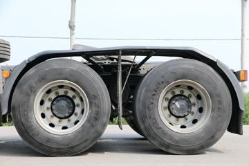 �������� ����H7�ؿ� 2018�� ������ 550���� 6X4ǣ����(LZ4253H7DB)ͼƬ