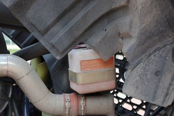 �������� ����T5�ؿ� 430���� 6X4 LNG��ͷǣ����ͼƬ