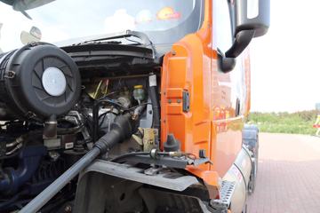 �������� ����T5�ؿ� 430���� 6X4 LNG��ͷǣ����ͼƬ