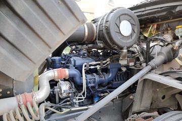 �������� ����T5�ؿ� 430���� 6X4 LNG��ͷǣ����ͼƬ