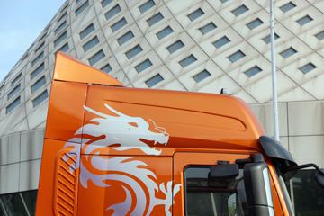 �������� ����T5�ؿ� 430���� 6X4 LNG��ͷǣ����ͼƬ