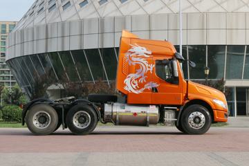 �������� ����T5�ؿ� 430���� 6X4 LNG��ͷǣ����ͼƬ