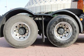 �������� ����T5�ؿ� 430���� 6X4 LNG��ͷǣ����ͼƬ