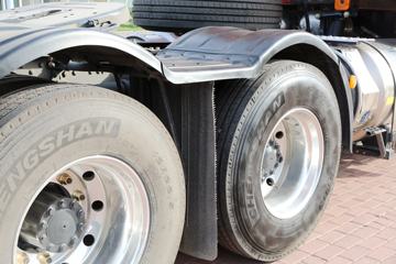 �������� ����T5�ؿ� 430���� 6X4 LNG��ͷǣ����ͼƬ