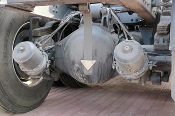 �������� ����T5�ؿ� 430���� 6X4 LNG��ͷǣ����ͼƬ