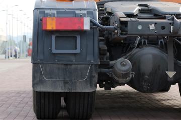 �������� ����T5�ؿ� 430���� 6X4 LNG��ͷǣ����ͼƬ