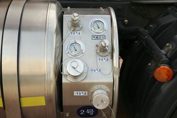 �������� ����T5�ؿ� 430���� 6X4 LNG��ͷǣ����ͼƬ