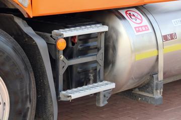 �������� ����T5�ؿ� 430���� 6X4 LNG��ͷǣ����ͼƬ