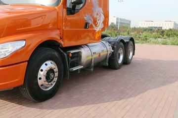 �������� ����T5�ؿ� 430���� 6X4 LNG��ͷǣ����ͼƬ