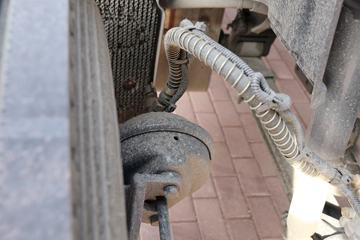 �������� ����T5�ؿ� 430���� 6X4 LNG��ͷǣ����ͼƬ