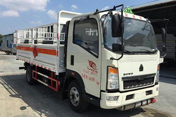中国重汽HOWO 悍将 95马力 4X2 4.1米气瓶运输车(程力威牌)(CLW5044TQPZ5)