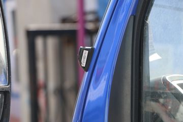 ���� GK6������ 87���� 4X2 3.2����ж��(˫��)ͼƬ