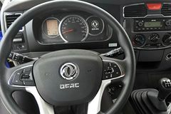 东风 多利卡D6 2018款 115马力 4.17米单排厢式轻卡(EQ5041XXY3BDFAC)