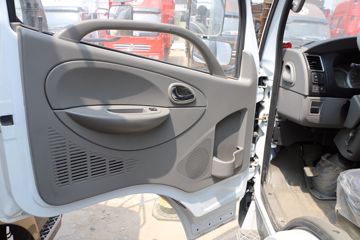 ���� ������ K6-S 115���� 4X2 4.17����ƿ���䳵(EQ5041TQP3BDFACWXP)ͼƬ