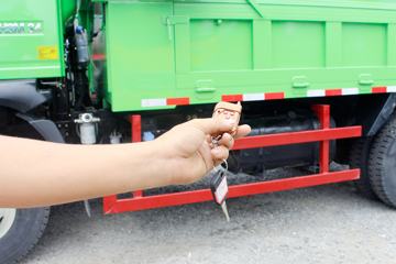 �й����� ����H3 115���� 4X2 3.85��С�ͻ���������ж��(ZZ3048G17EB1)ͼƬ