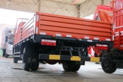 东风 凯普特K7 154马力 5.18米排半栏板轻卡(EQ1120L8BDD)