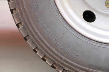 ���� ������D9 180���� 4X2 6.8�ײ�դʽ�ػ���ͼƬ