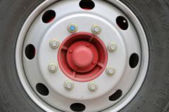 东风 多利卡D9 180马力 4X2 6.8米仓栅式载货车(EQ5161CCYL9BDGAC)
