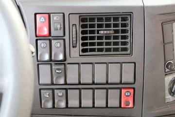 ���� ������D12�п� 190���� 4X2 9.85����ʽ�ػ���(EQ5181XXYL9BDKAC)ͼƬ