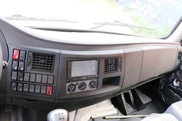 ���� ������D12�п� 190���� 4X2 9.85����ʽ�ػ���(EQ5181XXYL9BDKAC)ͼƬ