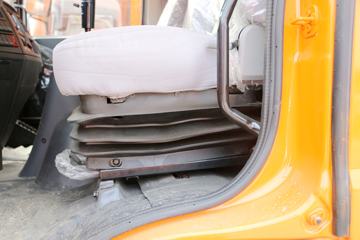 ���� ������D12�п� 190���� 4X2 9.85����ʽ�ػ���(EQ5181XXYL9BDKAC)ͼƬ