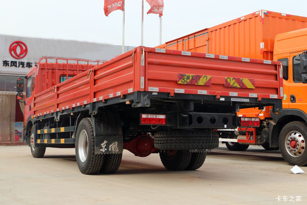 多利卡D9载货车火热促销中 让利高达1万