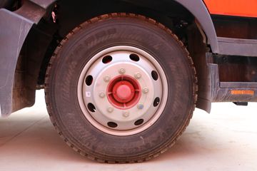 ���� ������D9 180���� 4X2 6.8�������ػ���(EQ1183L9BDG)ͼƬ