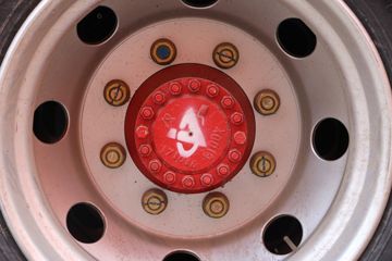 ���� ������D9 180���� 4X2 6.8�������ػ���(EQ1183L9BDG)ͼƬ