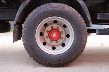 ���� ������D9 180���� 4X2 6.8�������ػ���(EQ1183L9BDG)ͼƬ