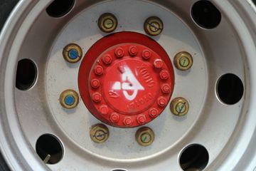 ���� ������D9 180���� 4X2 6.8�������ػ���(EQ1183L9BDG)ͼƬ