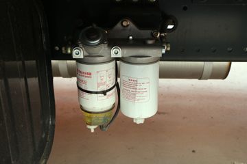 ���� ������D9 180���� 4X2 6.8�������ػ���(EQ1183L9BDG)ͼƬ